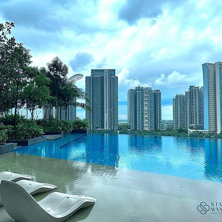 The Elysia Suites Nusajaya  Esterno foto
