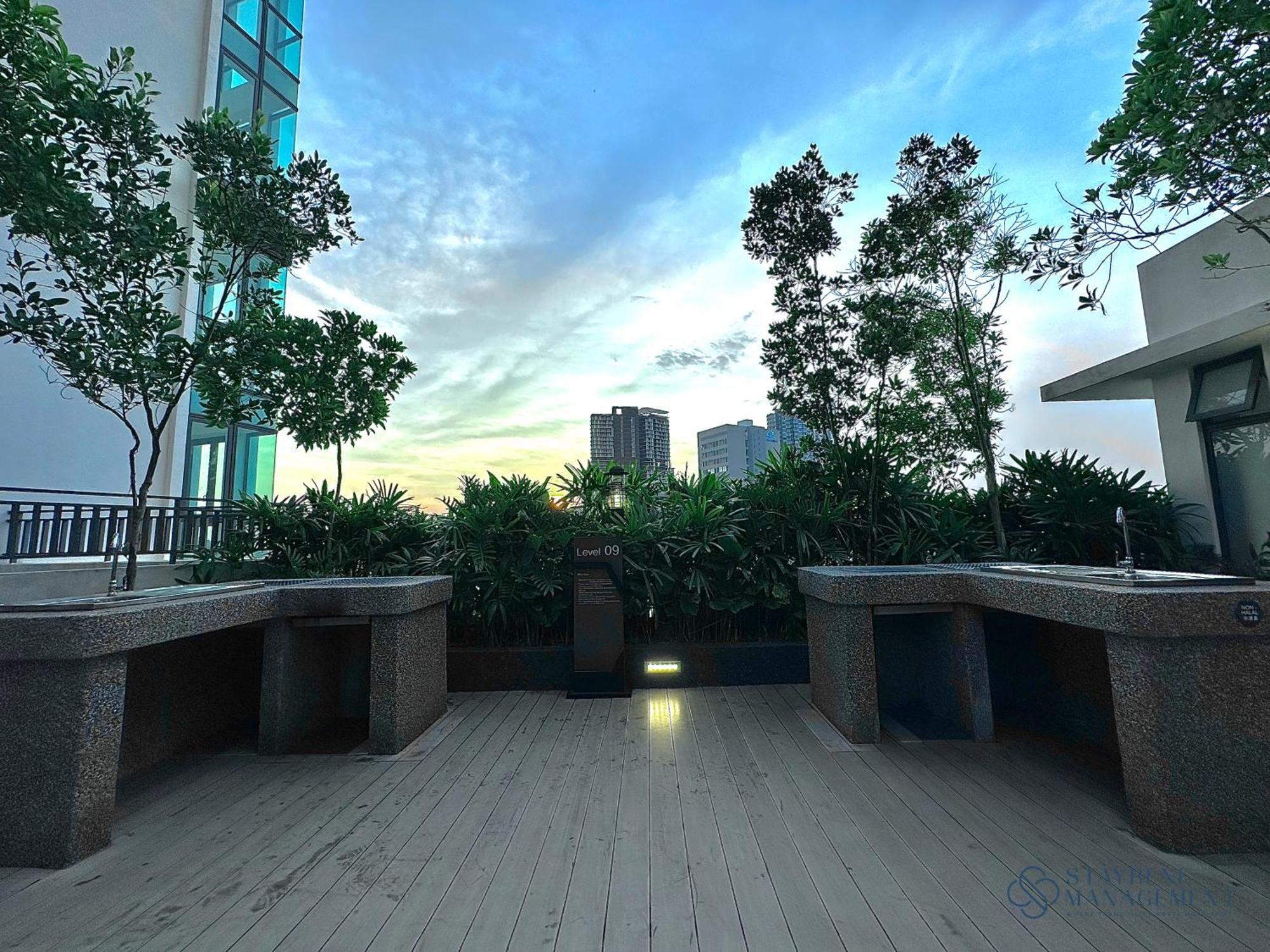 The Elysia Suites Nusajaya  Esterno foto